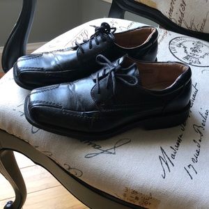 Leather dress shoes